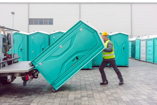 Best Portable restroom trailer rental  in Bridgeview, IL